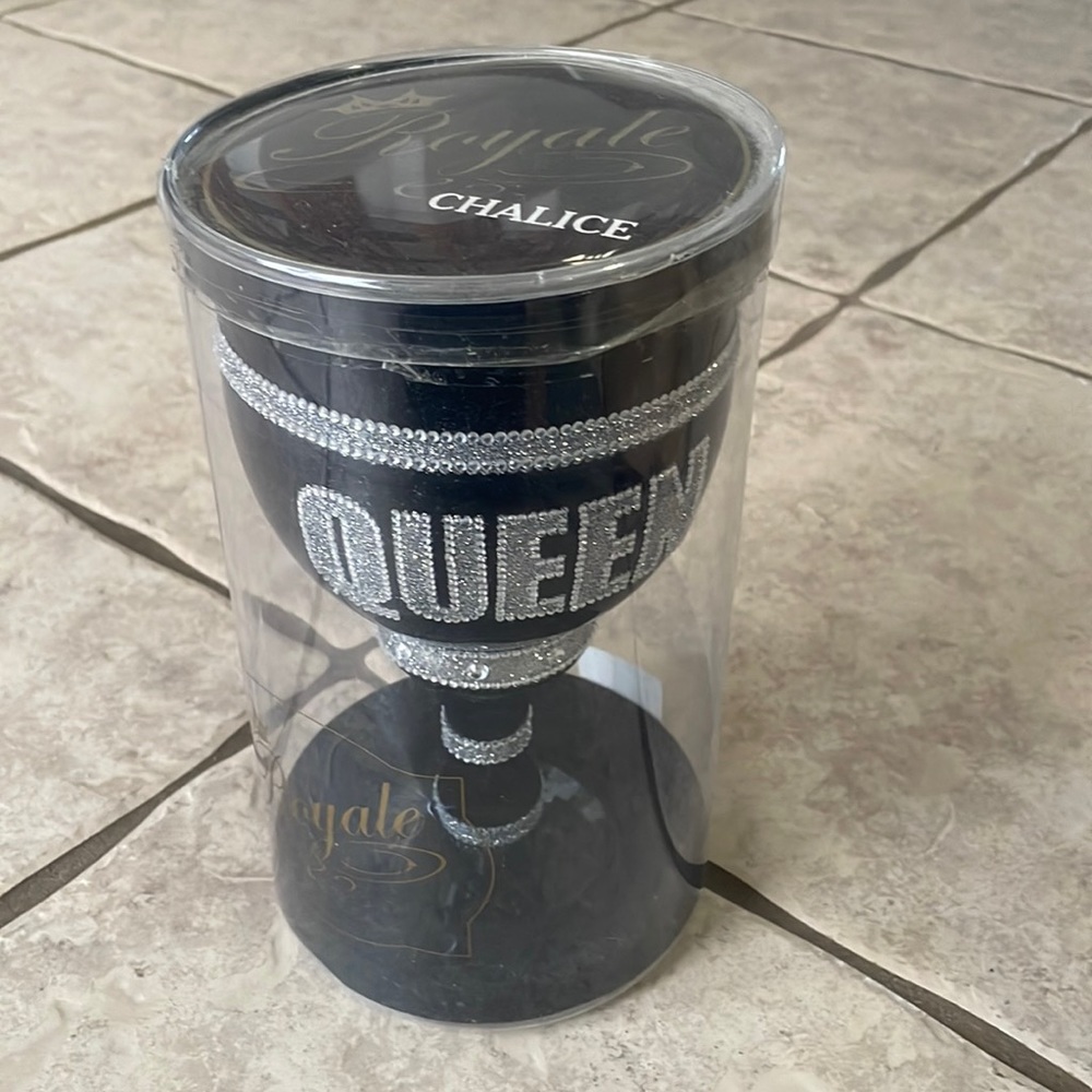 Queen chalice cup